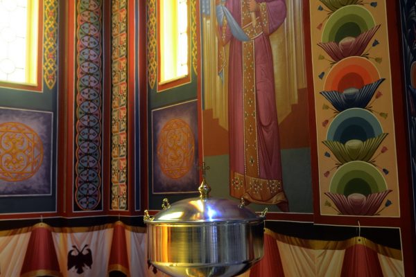 Унутрашњост храма