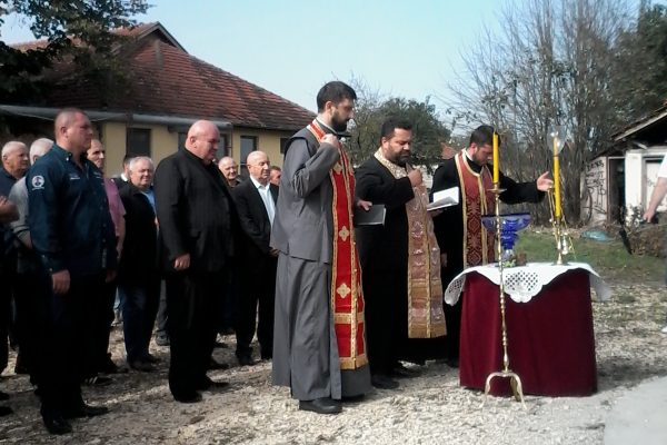 Освећење звона 14.10.2014