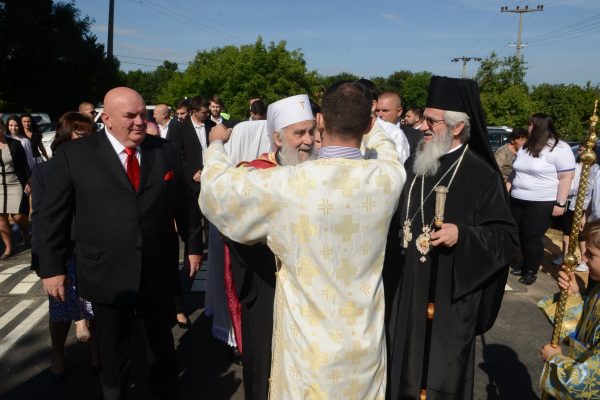 Освећење храма и додељивање ордена Светог Саве Драгану Марковићу Палми 11.06.2016