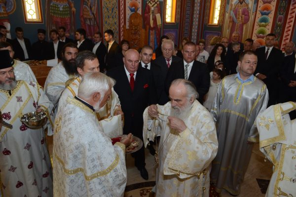 Освећење храма и додељивање ордена Светог Саве Драгану Марковићу Палми 11.06.2016