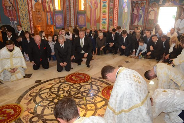 Освећење храма и додељивање ордена Светог Саве Драгану Марковићу Палми 11.06.2016