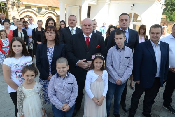 Освећење храма и додељивање ордена Светог Саве Драгану Марковићу Палми 11.06.2016