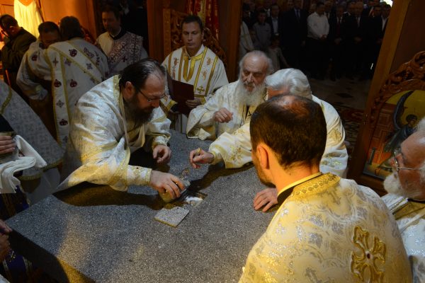 Освећење храма и додељивање ордена Светог Саве Драгану Марковићу Палми 11.06.2016