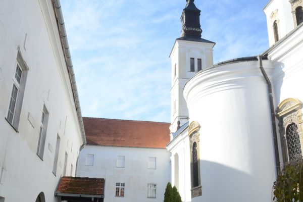 Манастир Крушедол