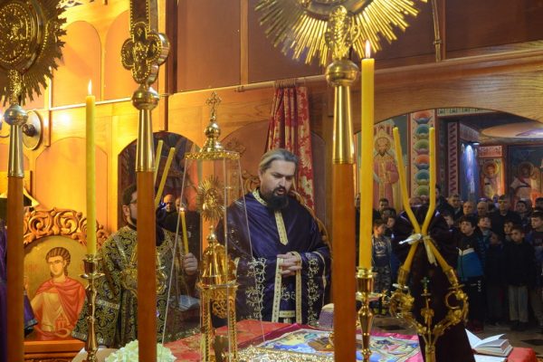 Владика шумадијски Јован у Храму СВ. Јована Крститеља служио Литургију 17.03.2017