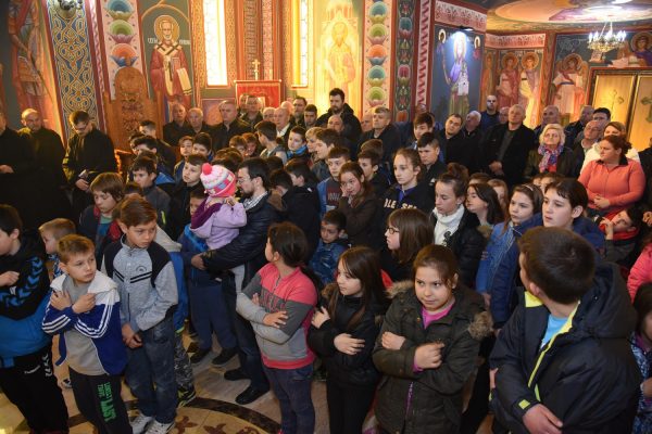 Владика шумадијски Јован у Храму СВ. Јована Крститеља служио Литургију 17.03.2017