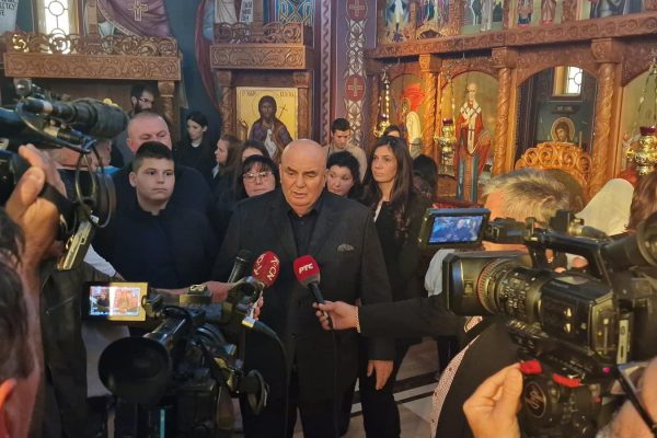 f26eed58-eb8a-4519-9b9f-fbecfde86294