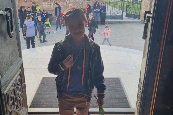 IMG-900a438e8be73a37e779145d03878d17-V